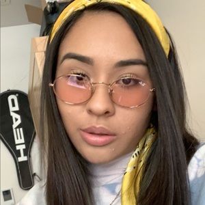 Meet your Posher, Vanessa